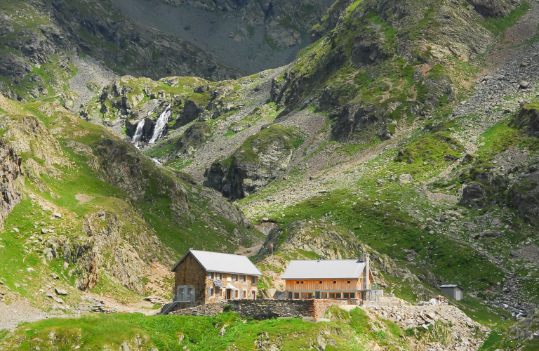 refuge-de-la-pra-massif-belledonne-alpes-isere