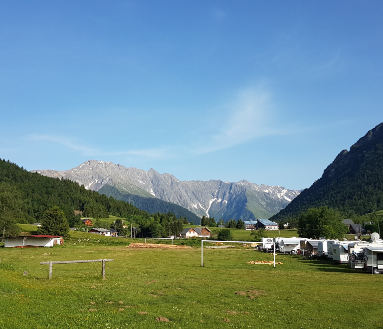 Aire de bivouac camping-car de l&#039;Alpe du Grand Serre